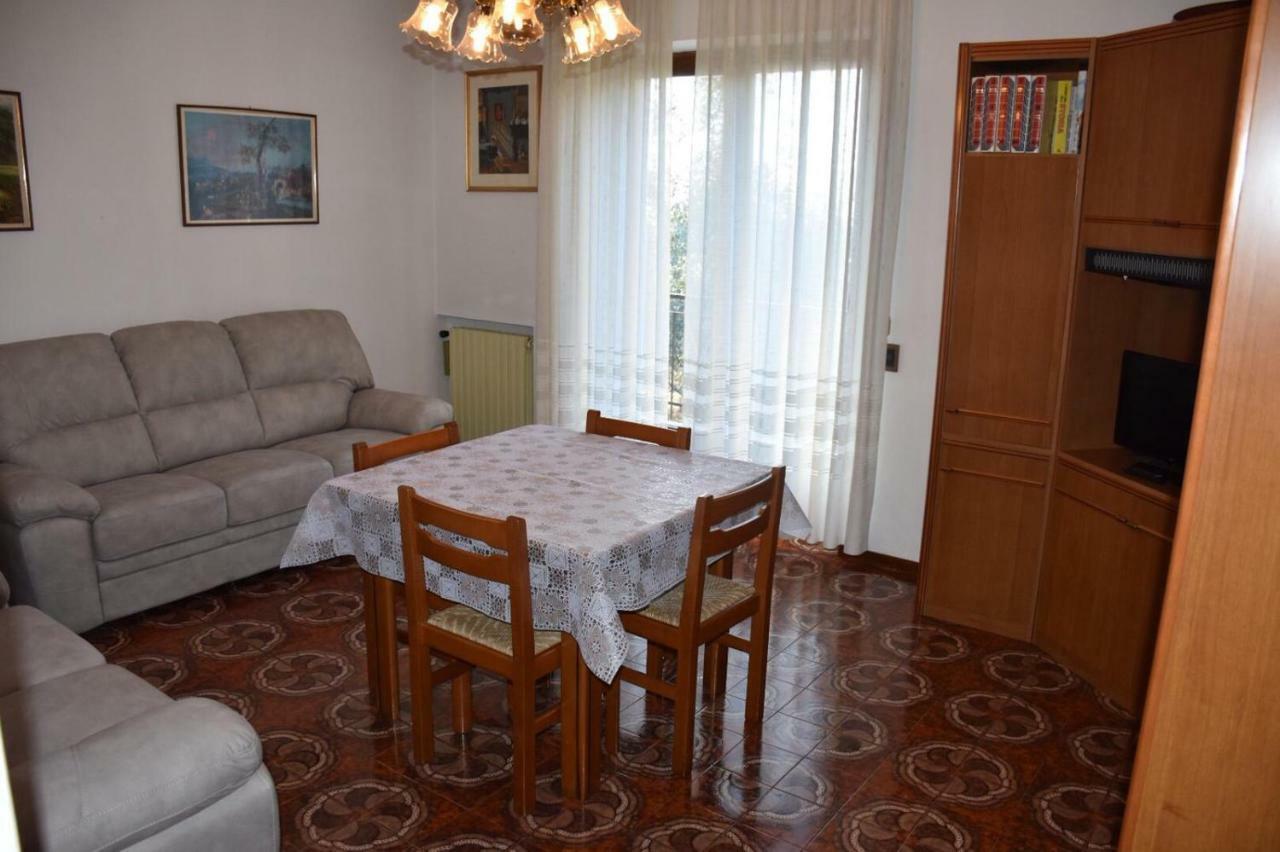 Casa Vacanze Ester برنزوني سول جاردا المظهر الخارجي الصورة