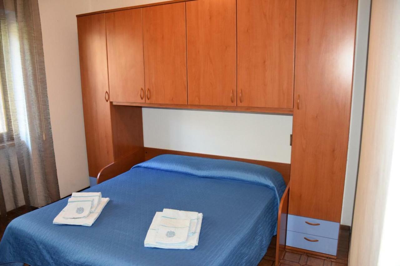 Casa Vacanze Ester برنزوني سول جاردا المظهر الخارجي الصورة