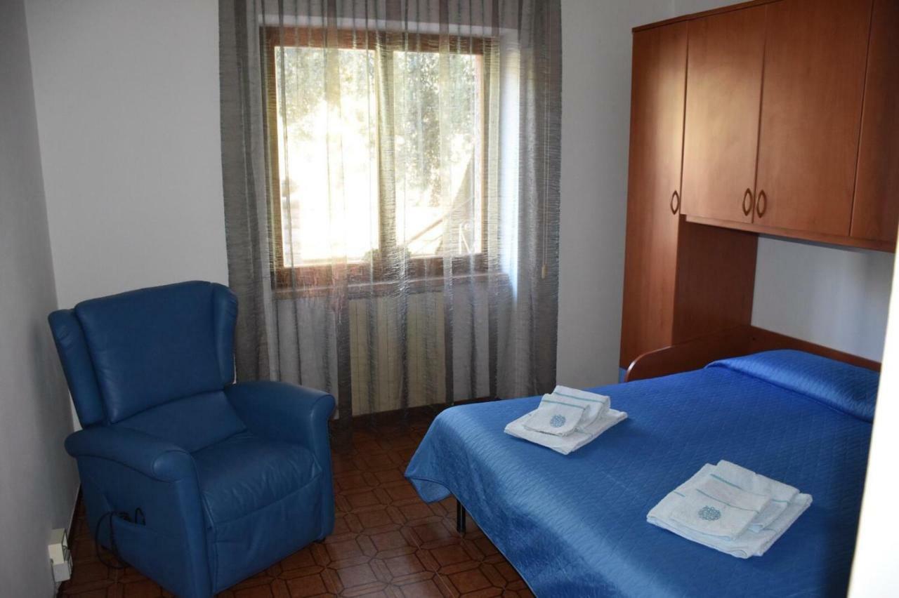 Casa Vacanze Ester برنزوني سول جاردا المظهر الخارجي الصورة